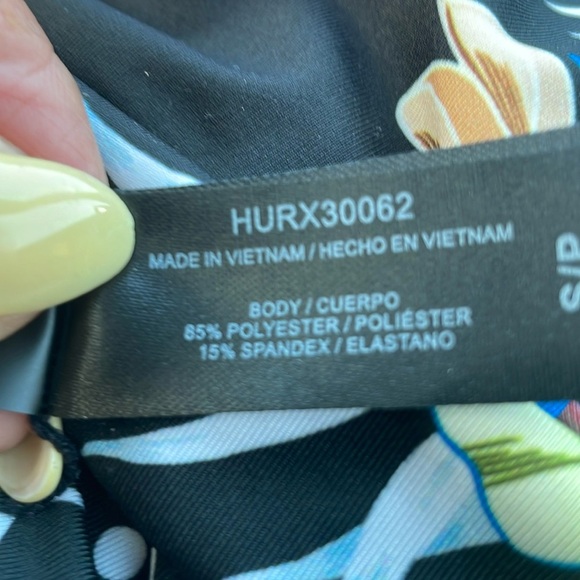 Hurley Hana reversible Bikini Black Tropical print Size S NEW Beach Vacation - Picture 5 of 15